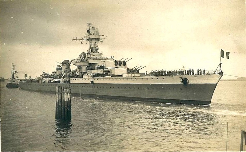 Croiseur protege GLOIRE 1935